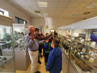 Ministranci w Muzeum Ziemi