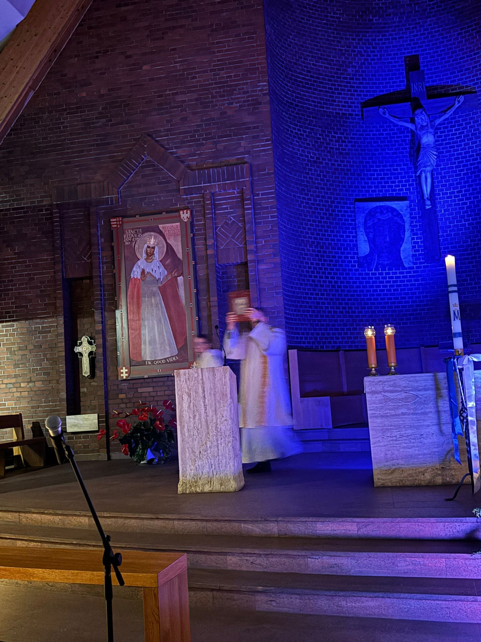 Akatyst ku czci Bogurodzicy, w wykonaniu naszego Chóru Parafialnego