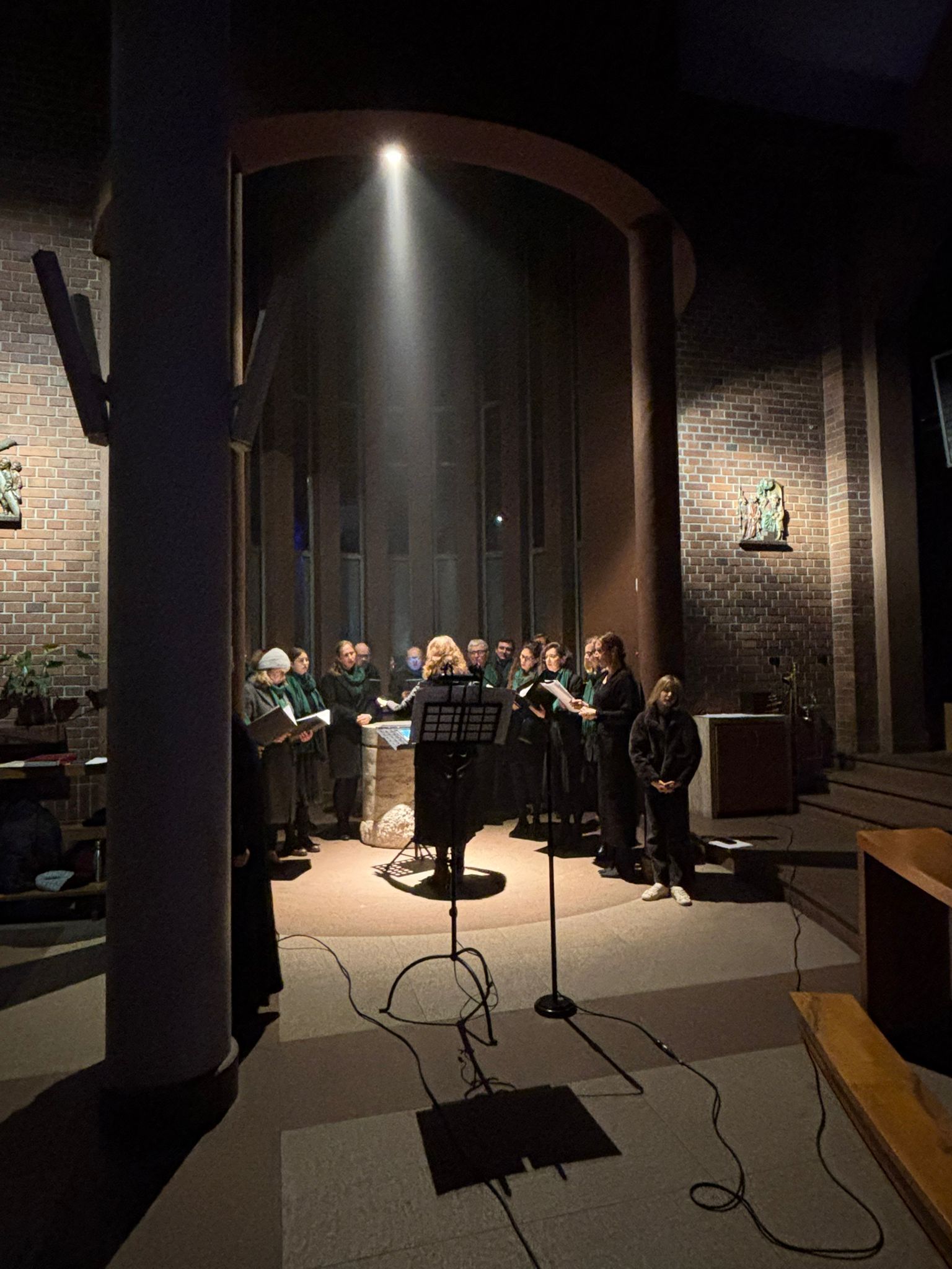 Akatyst ku czci Bogurodzicy, w wykonaniu naszego Chóru Parafialnego