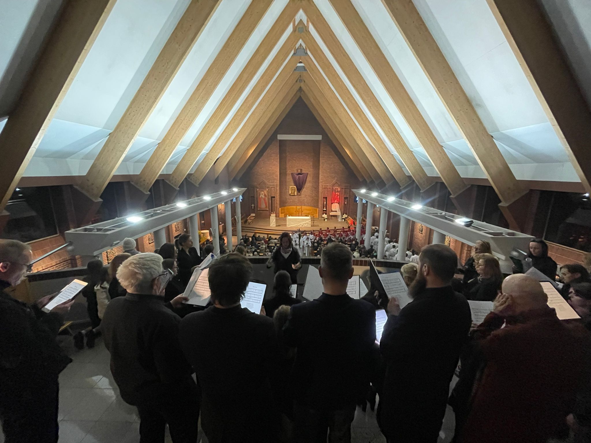 Zajawka fotorelacji z Triduum Paschalnego
