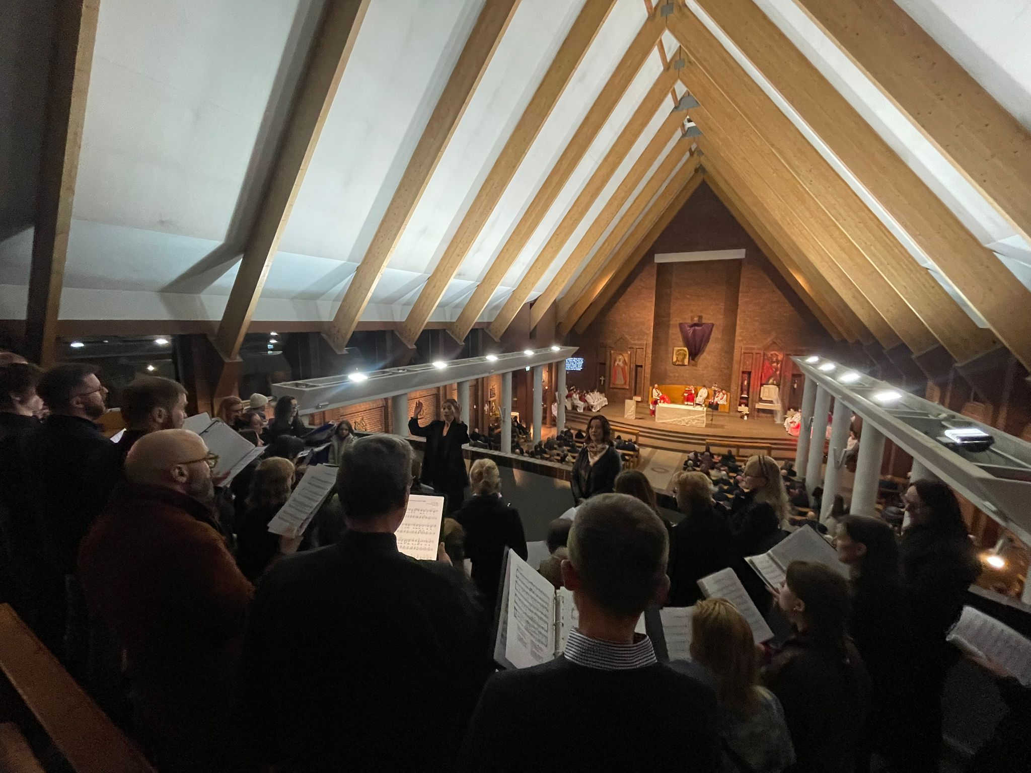 Zajawka fotorelacji z Triduum Paschalnego