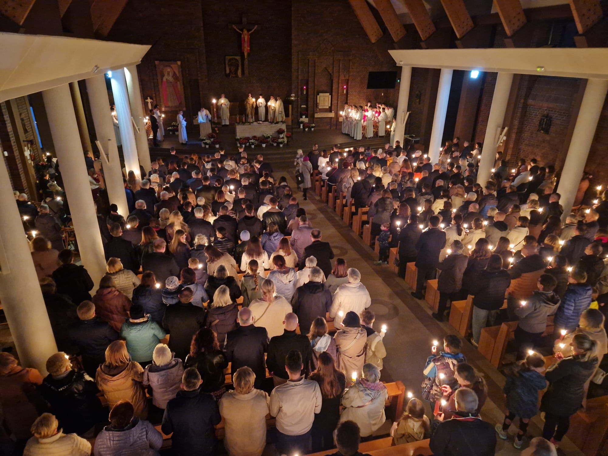 Zajawka fotorelacji z Triduum Paschalnego
